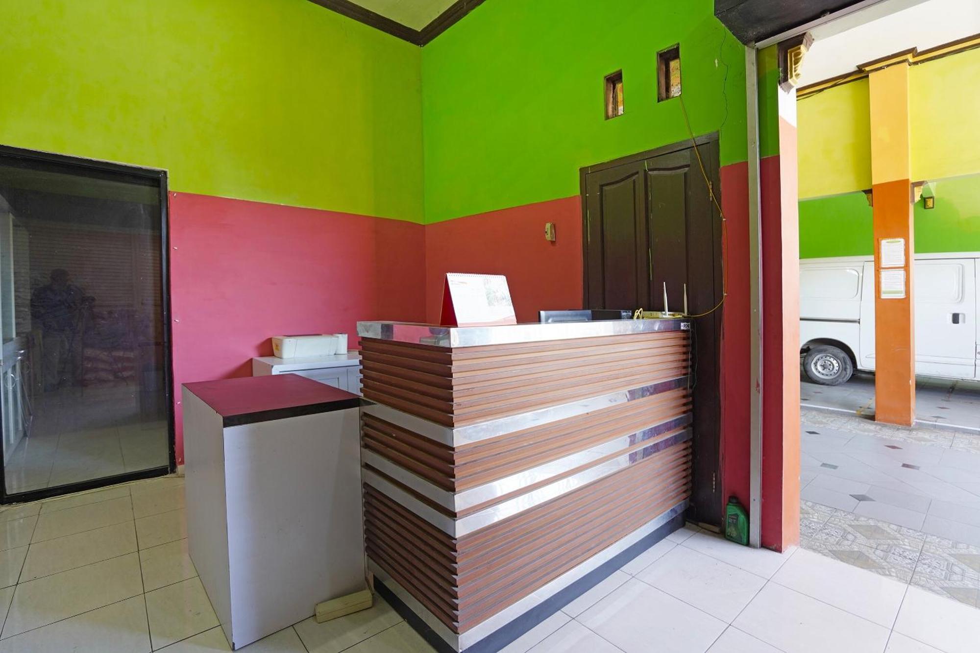 Oyo 91583 D'Cost Green Syariah Surabaya Exterior foto